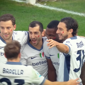 01/12/24 - Amadeus - Presentatore e tifoso Inter