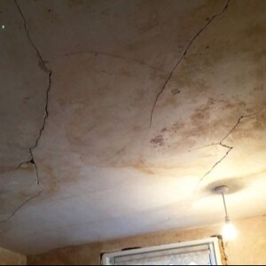 How to Get the Best Cracked Ceiling Repair at Cheap Price?