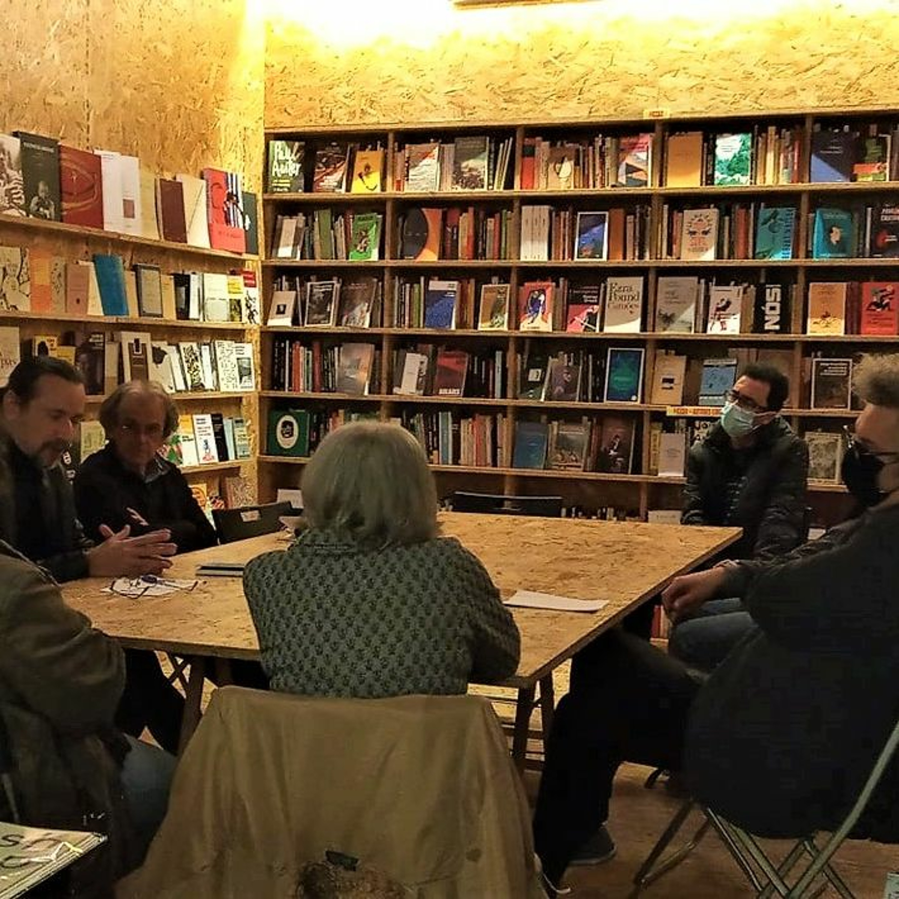 Livraria Tigre de Papel
