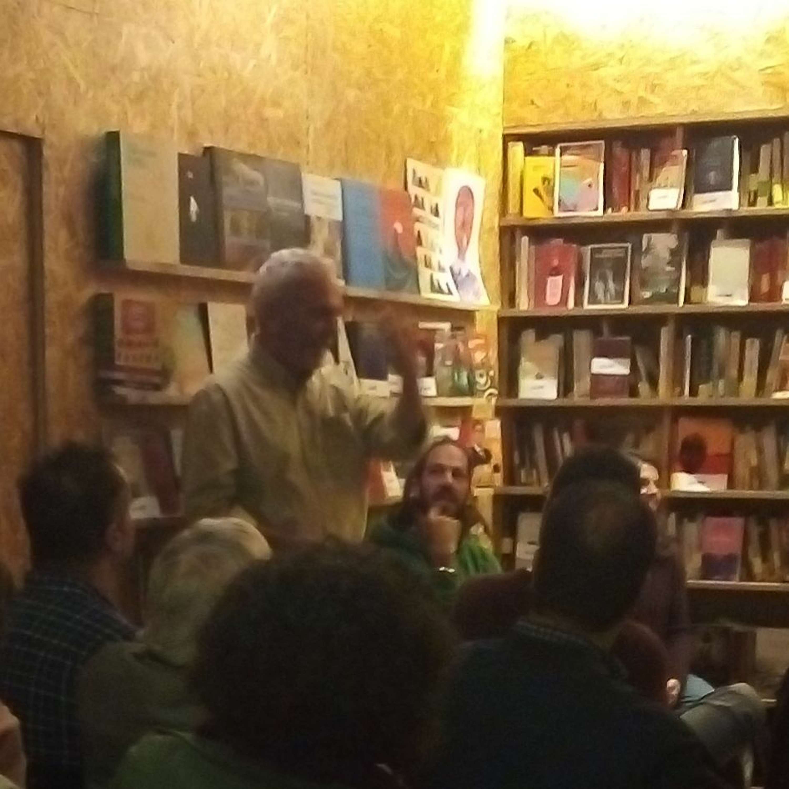 Livraria Tigre de Papel