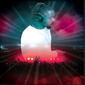 WNTN Boston interviews Edward Sylvain about his music and his new single All I Do Is Try.