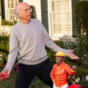 On Curb Your Enthusiasm, "The Lawn Jockey" Plus News & Note for May 31 (TVObscast 52)