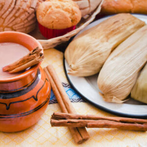 Atoles tamales CMX VENDEDOR EN LA CIUDAD DE MEXICO