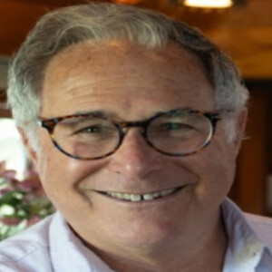 The Vine Time S4 E23 Gary Saperstein Out in The Vineyard
