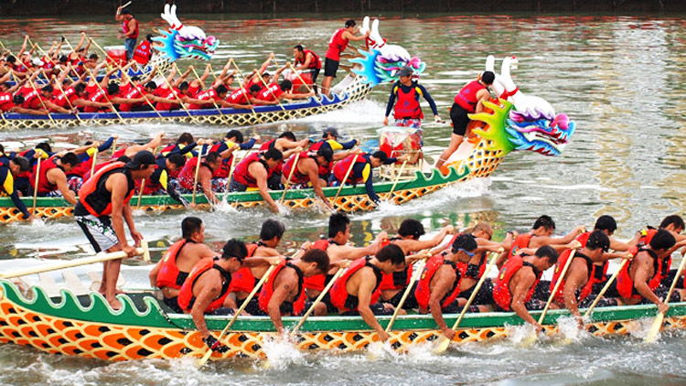 The Rite of Spring – Dragonboating!