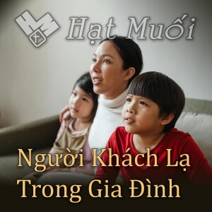 Người Khách Lạ Trong Gia Đình