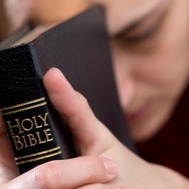How to Pray Using God’s Promises from Scripture
