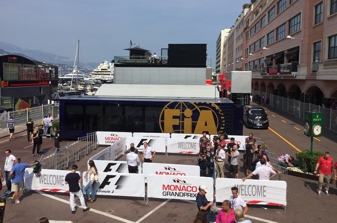 F1: Kā izskatās Monako GP no paddoka...