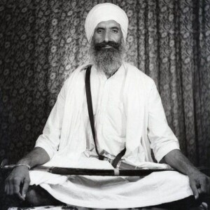 Sant Gurbachan Singh Ji Being Complete On His Rehat & Seva