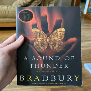 The Sound of Thunder by Ray Bradbury review