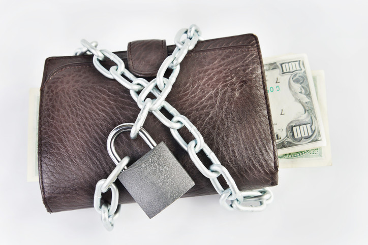 Romance and Money ~ Help! I'm dating a cheapskate.