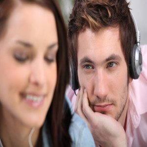 🎤 PODCAST • Dating ~ I have a hard time approaching women.