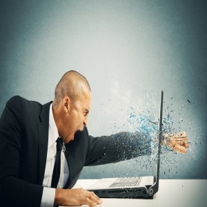 🎤 PODCAST • Violence - Warning signs of potential workplace violence. A short interview with Dr. James Campbell.
