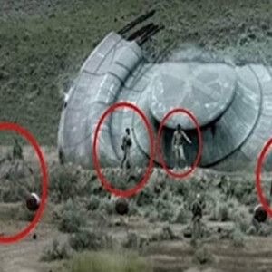 Roswell Crash & Area 51 : the Connections with Atomic Bombs & Evil Aliens