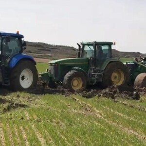 Show 8: Stuck Tractors, Spring Wheat Planting and Winter Wheat Tour