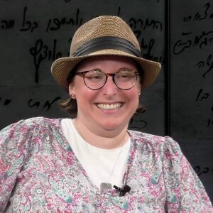 Elana Stein Hain on Living Through Crisis and Tisha B’Av—Jewish Insights with Justin Pines