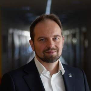 Przyszłość w zasięgu palca – nowe technologie ekranów dotykowych