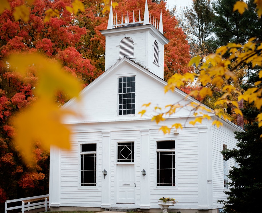 The Revolutionary Worlds of Lexington and Concord Compared 