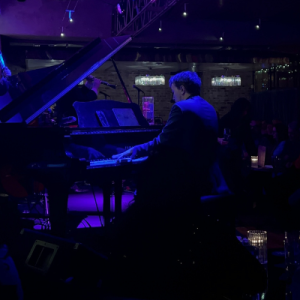 Publicly Playing Piano - Mina Swarovski-Piedra