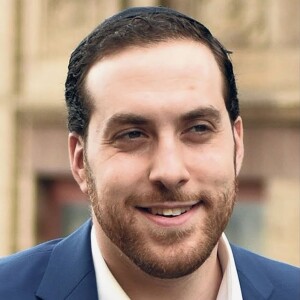 In the Spotlight: Yair Rosenberg - "Az Yashir"