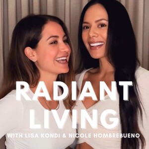 How we stay on top of our healthy habits when travelling with Lisa and Nicole
