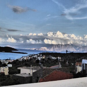 Life in a small house in Crete 11