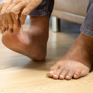 What Are Sesamoiditis & Fracture Symptoms? | Causes & Treatment – Learn How to Identify, Treat, and Prevent Sesamoiditis and Sesamoid Fractures for Pain Relief
