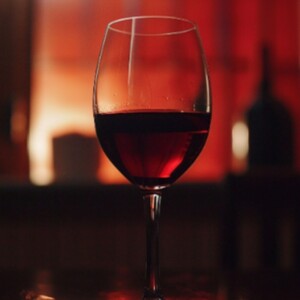 Top Things to Know About Red Wine Including Its Dry and Sweet Varieties According to Novice and Enthusiast Palates