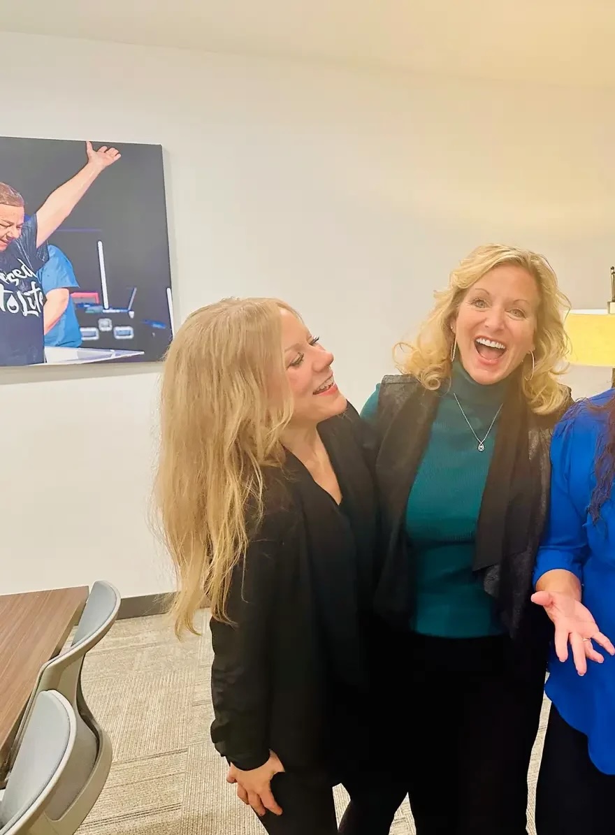 💜 📣 ☮️Kind Kami: Empowering Women Through Storytelling