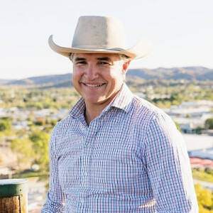 MP Robbie Katter discussion about Blue Cards in Remote Communities