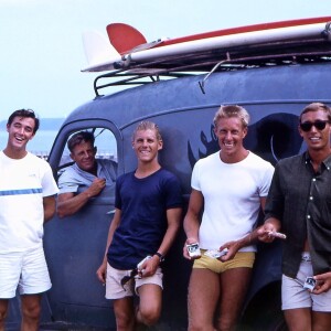 S2E2: Transcendental Memories of a Surf Rebel Chapter 4 - 7