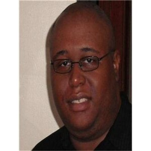 The 411 Lounge with Levar Evans (Guest- Angelina Castro)