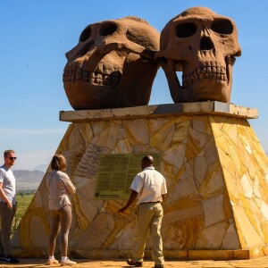 CHANGAMOTO ZA OLDUVAI GORGE MUSEUM GUIDE