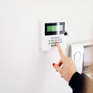 Tips to Select the Right Security Alarm Company for Your Business