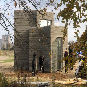 Startup dinamarquesa constrói a primeira casa tiny impressa em 3D com concreto na Europa