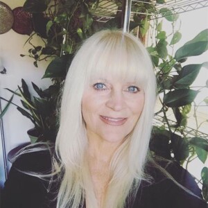 845-277-9131 Live Readings w Psychic Medium Toni Greene