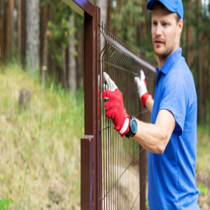 Welcome to Freedom Fence: Where Quality Meets Craftsmanship