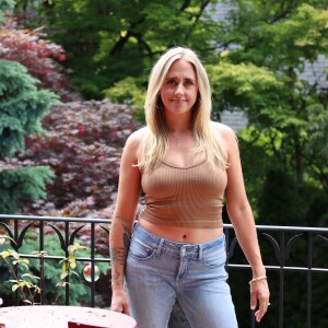 Empowering Authenticity and Success Through Self-Discovery and Genuine Communication - Karissa Dean