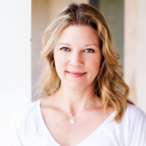 Episode 29: Visiting with Lija Fisher of Boulder, CO and her story, “How Sasquatch Saved Me”