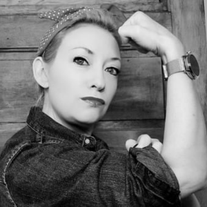 Episode 39: Visiting with Marie Hale of Chicago, IL, and her story “Red Lipstick and Resilience”