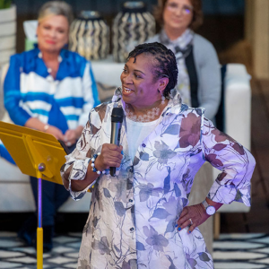 Episode 42: Visiting with Arlene Hosea of Bloomington, IL and her story, “I Am Somebody”