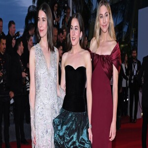 Haim Rev Up the Nostalgia on New Single ’Take Me Back’