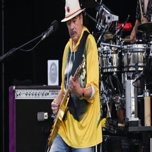 Carlos Santana Says ’Me Retiro’ Is ’Just the Beginning’ of Collabs With Grupo Frontera