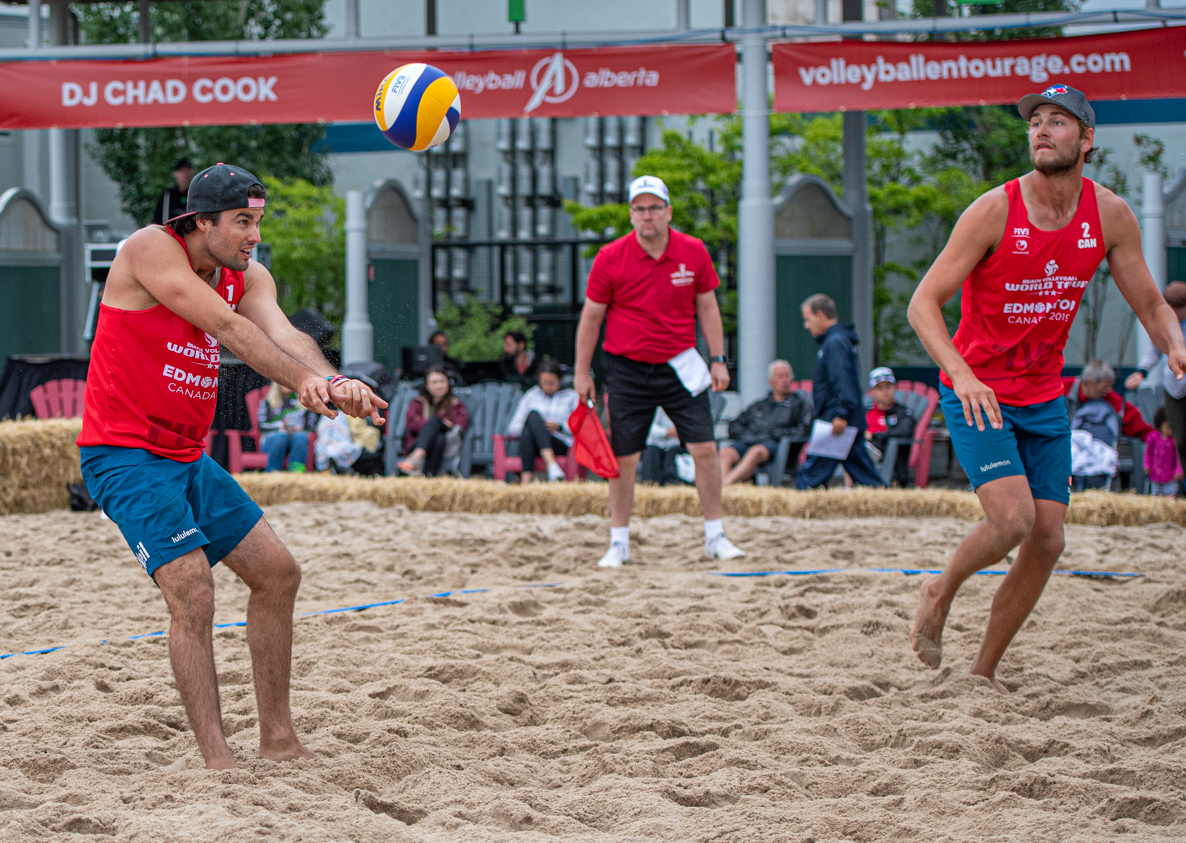 SANDCAST: Beach Volleyball with Tri Bourne and Travis Mewhirter