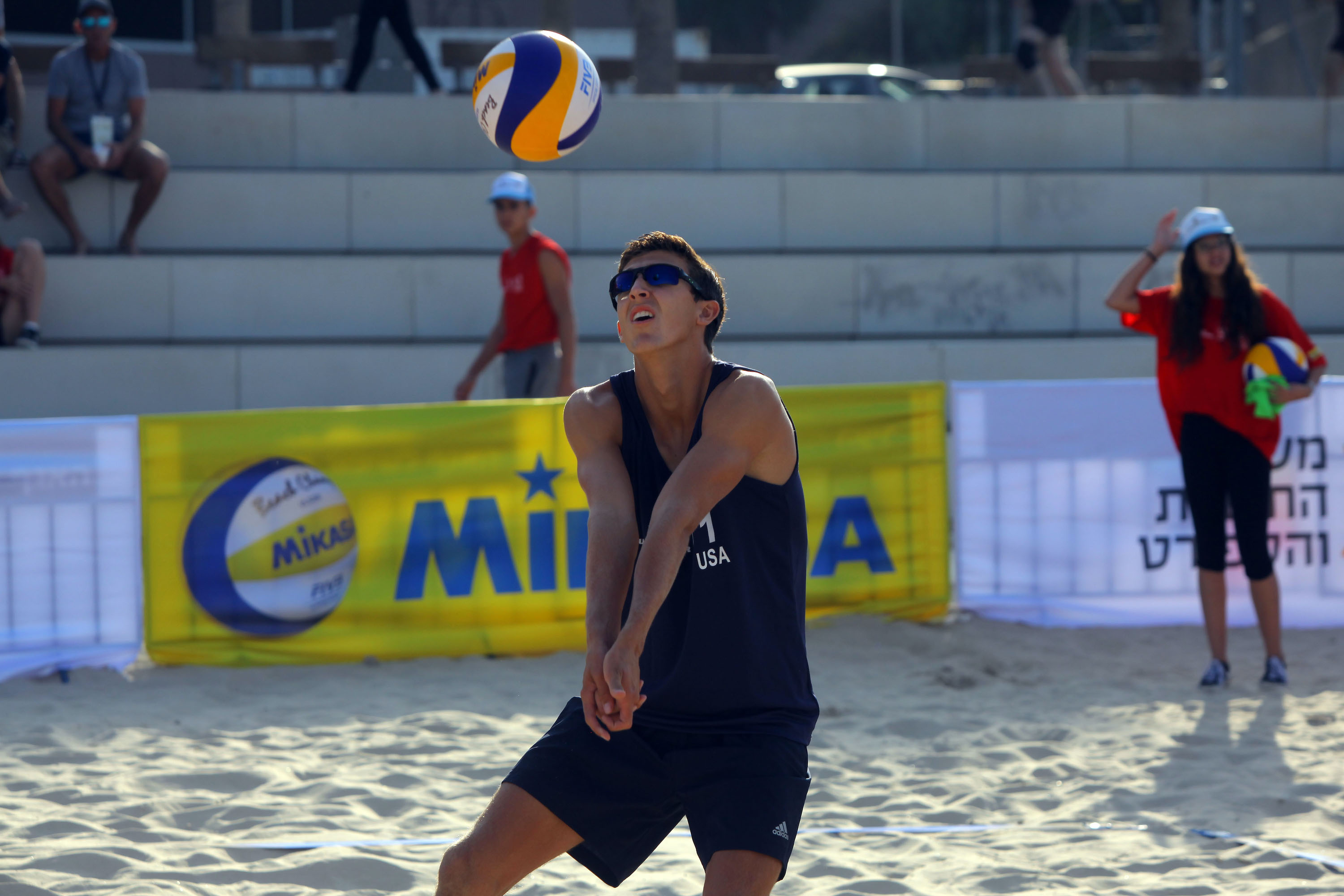 SANDCAST: Beach Volleyball with Tri Bourne and Travis Mewhirter