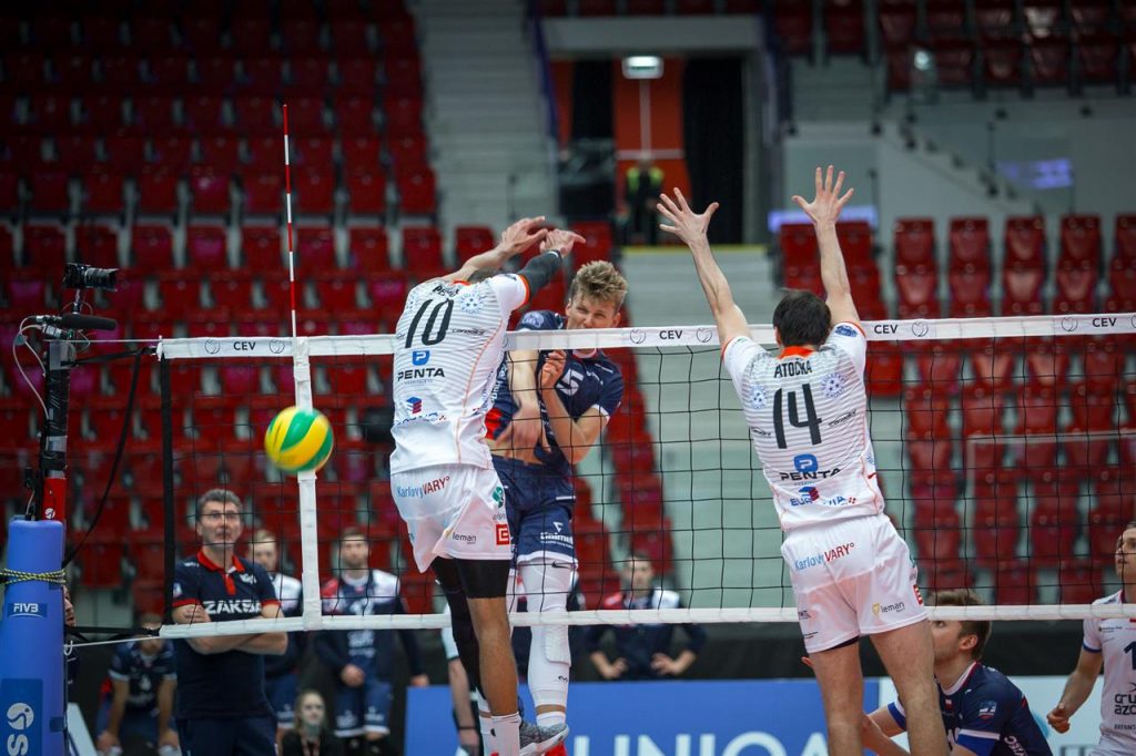 SANDCAST: Beach Volleyball with Tri Bourne and Travis Mewhirter