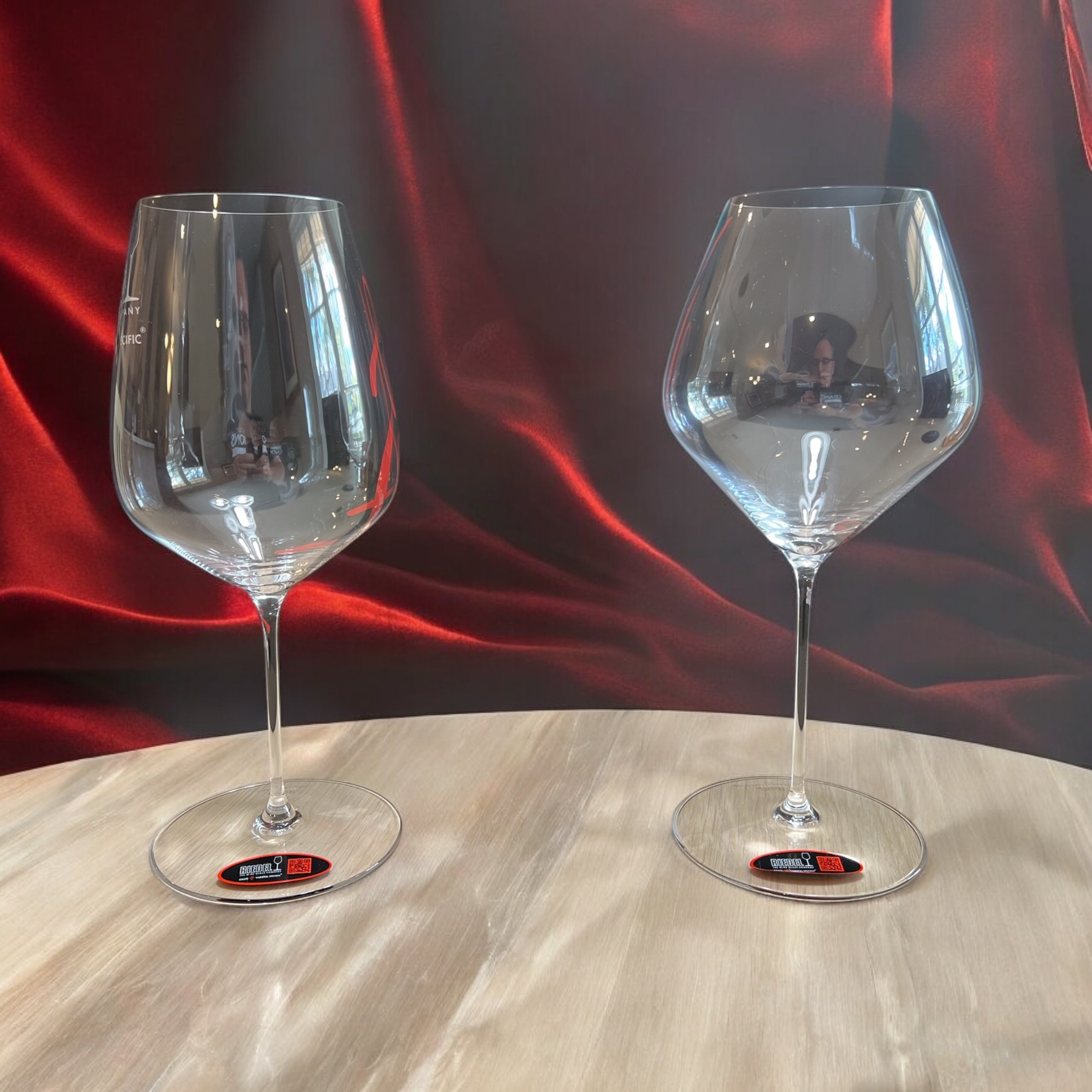 It must be the glass