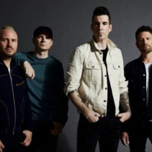 Tyler Connolly from Theory of a Deadman conversation with LA Lloyd