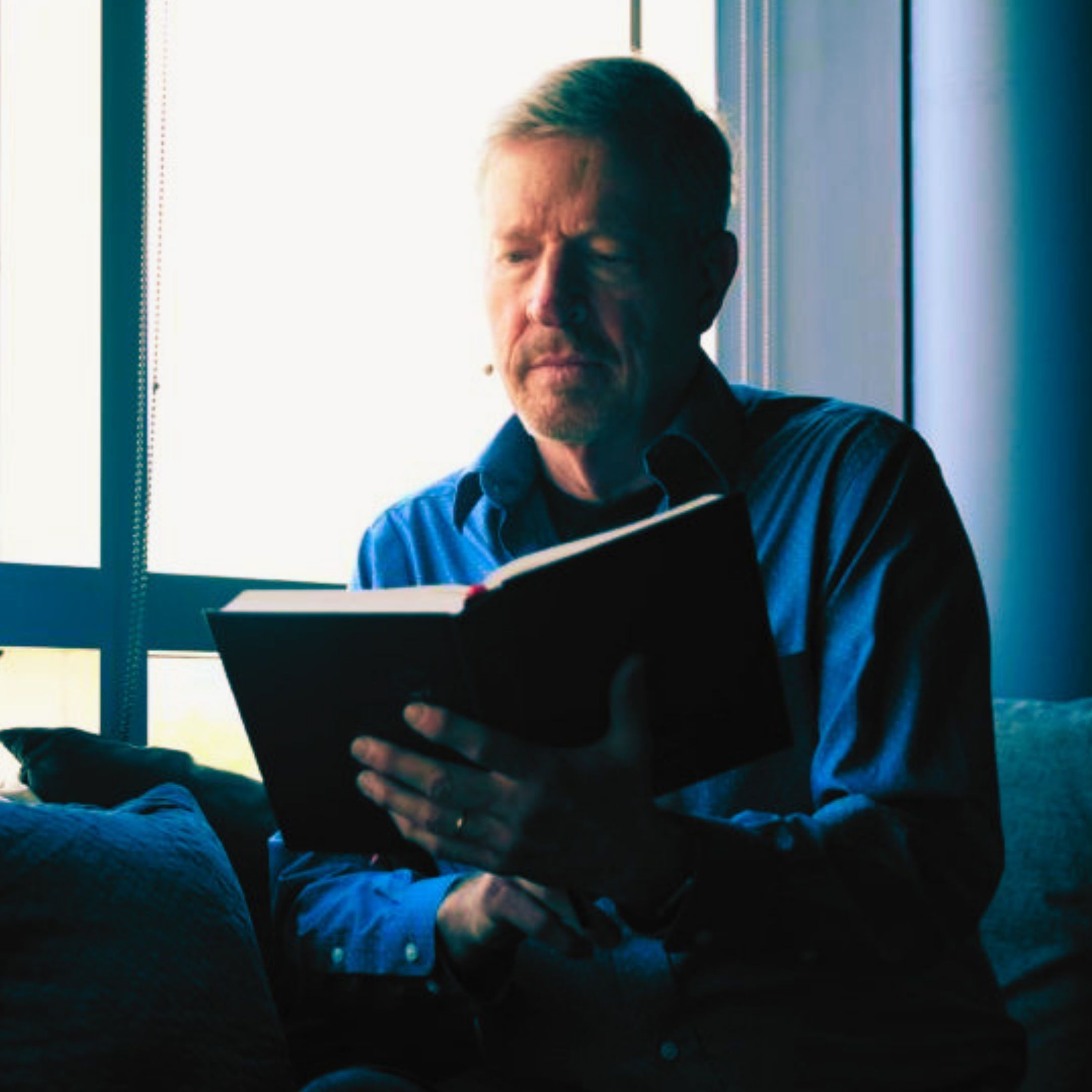 Holy Noticing - Blending an Ancient Spiritual Practice and Neuroscience to Live Our Best Lives - Dr. Charles Stone (Ep 183)