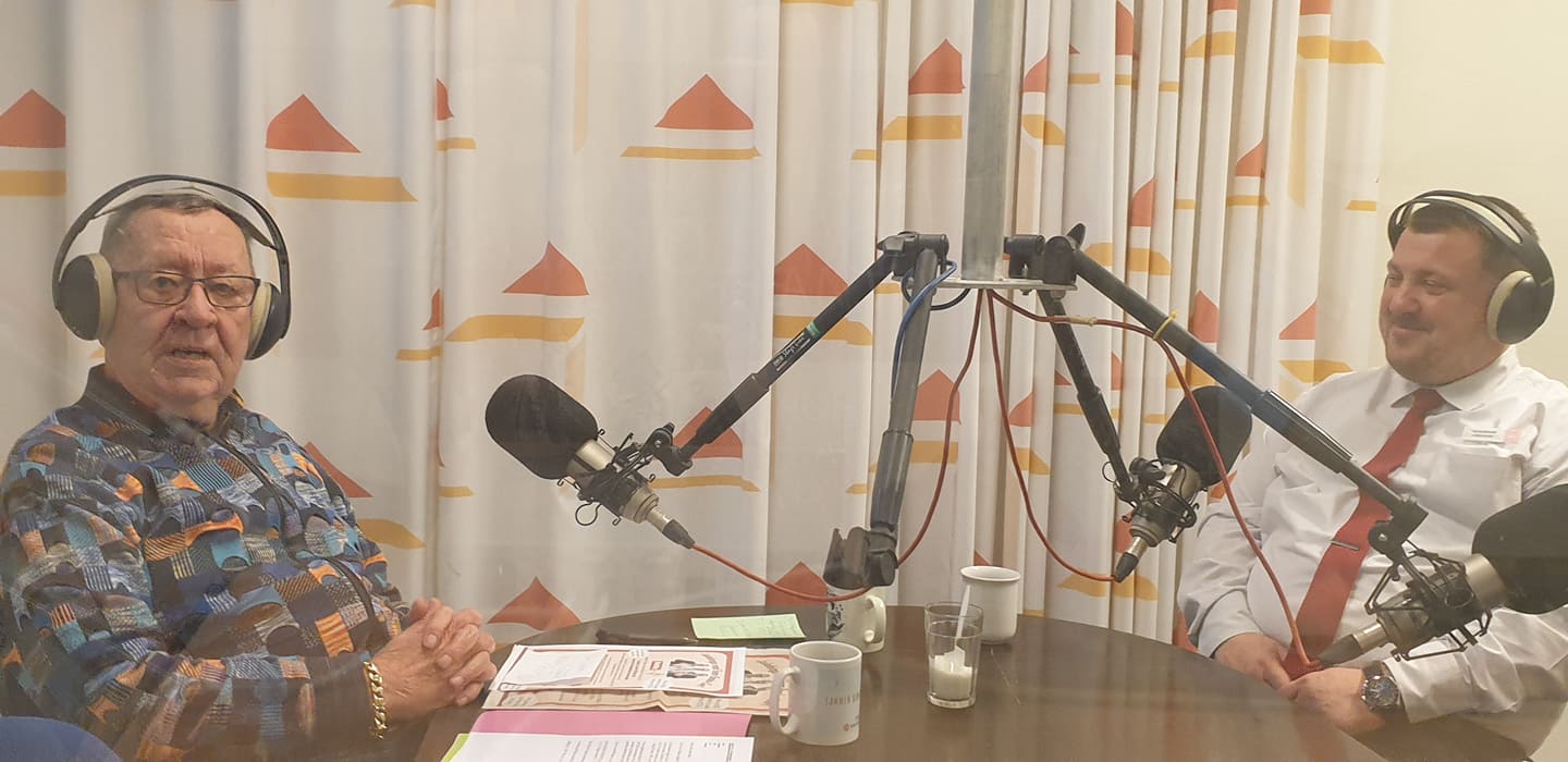 Banko Carl og Allan som er varehuschef i Kvickly Slagelse gæstede Nærradio Korsør om banko i Slagelse